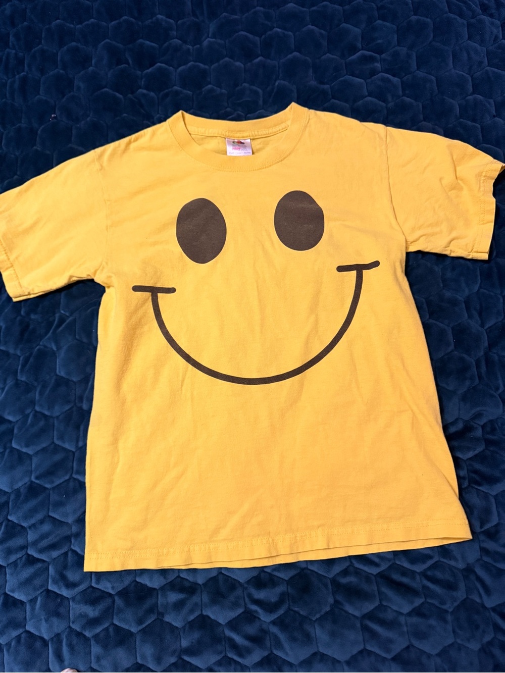 Fruit of the Loom Vintage Yellow Smiley Face Short Sleeve Tee Large